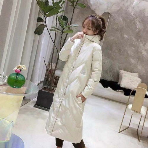 **品牌服装特价清仓 羽绒棉衣女装折扣尾货热批中图4