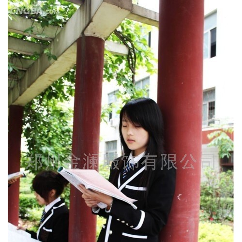 供应中小学校服订做，中小学运动服，时尚运动服，针织服装，韩式学生校服，河南中小学校服运动服定做，郑州市中小学校服定做图3