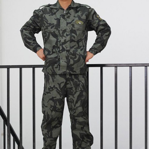 直销 迷彩服套装 作训服男女通用迷彩运动服套装图3
