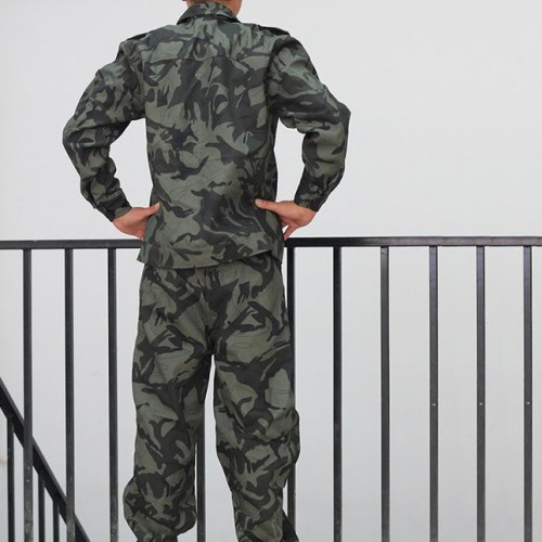 直销 迷彩服套装 作训服男女通用迷彩运动服套装图2