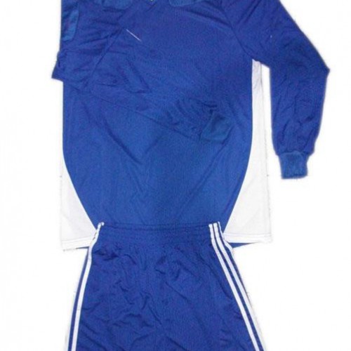 供应成都斯曼特多款式足球服、批发订做时尚足球运动服