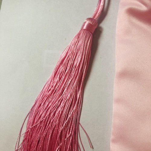 誉鼎礼品袋 色丁布袋流苏吊穗抽绳束口袋色丁布袋绸缎袋子黑色仿丝绸假发包装袋图5