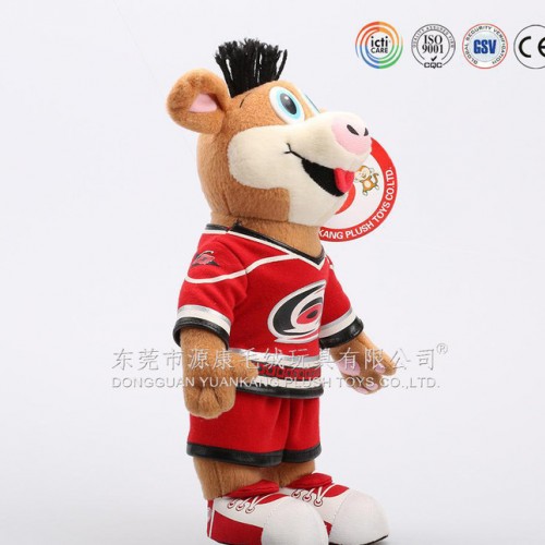出口外单卡通毛绒玩具牛 运动服毛绒牛玩具ICTI 实力认证厂图1