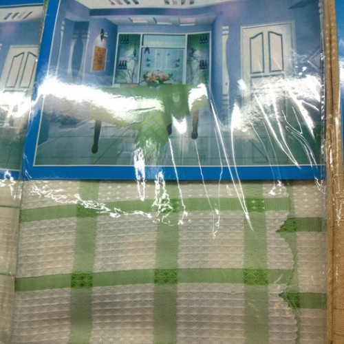 供应艺鸿日用品401提花不格子台布图3