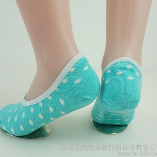 2013时尚休闲女士棉袜 提花女棉袜 圆点船袜爆款女袜 地板袜图3
