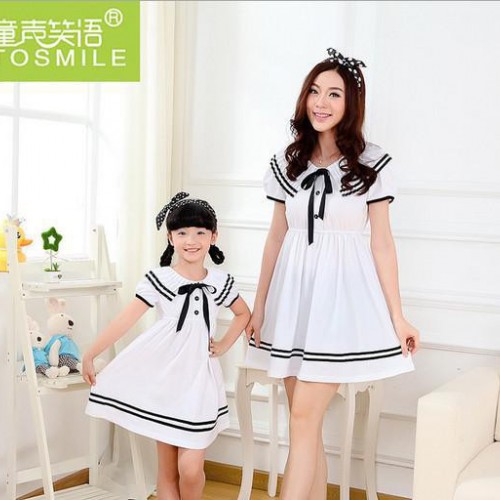 微信童装货源2014夏季新品 海军学院风褶皱母女裙 韩版母女图1