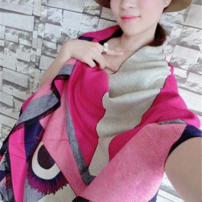 #欧洲站秋冬新款小怪兽大眼睛羊绒围巾女士多功能时尚大披巾