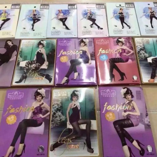 义乌唛丰电子商务有限公司处理库存冬款杂款女士性感印花保暖打底裤三元处理地摊夜市赶集货源图2