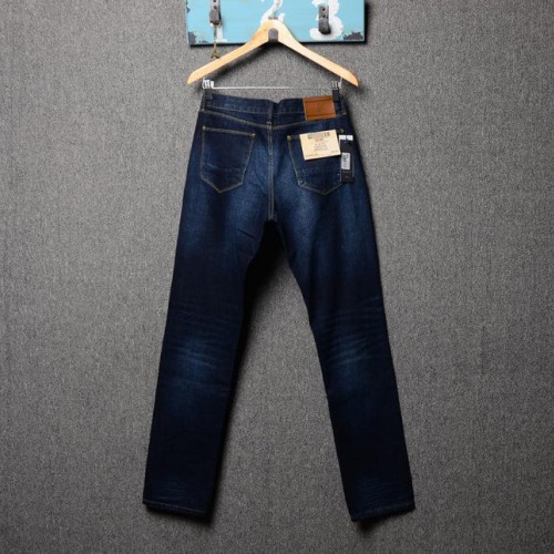 传承经典 秋季新品 男款时尚水洗磨白 舒适休闲直筒牛仔长裤图2