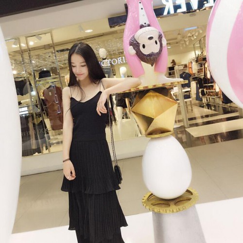 女士吊带背心批发 修身显瘦V领细吊带针织外穿背心  打底背心批发图1
