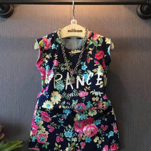 2015夏装新品女童复古撞色花朵字母背心+短裤套装图1