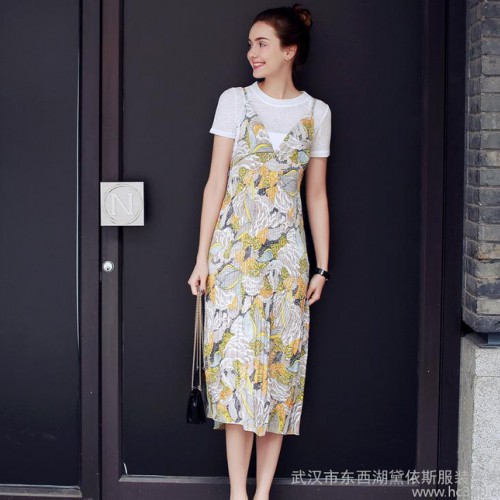 时尚休闲雪纺百褶吊带裙套装女2016夏季新款连衣裙针织上衣两图1