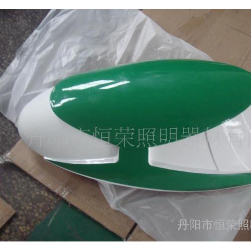 背心型道路灯具图1