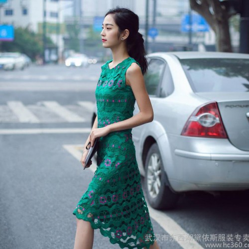 裙子夏2016新款欧美时尚镂空蕾丝连衣裙无袖 中长款修身背心图3