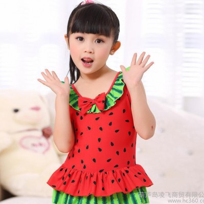 批发2015新款儿童连体裙式泳衣荷叶边吊带草莓女小中童学生泳装