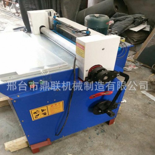 铝箔反射膜卷裁剪机 无纺布反射膜卷轴料切断机 数控裁剪机图1