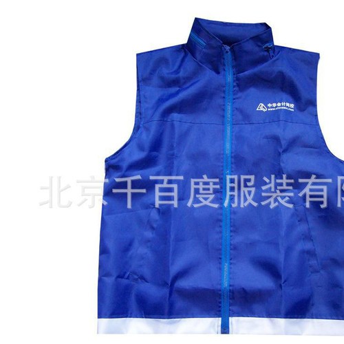 大型服装厂直接订制**休闲羽绒棉摄影马甲 背心 来图画样加工图2