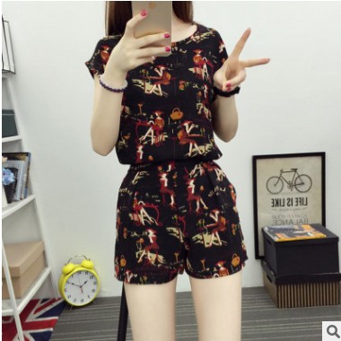 2020夏季外贸套装女夏外穿宽松休闲时尚海边沙滩短裤短袖衫两件套图3
