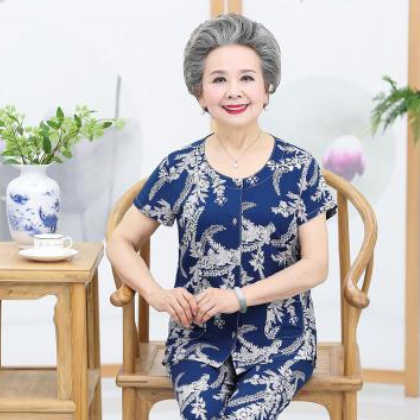妈妈夏装棉绸套装中老年女装短袖开衫6070岁老年人雕印绵绸奶奶装图3