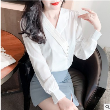 白衬衫女设计感小众春装2021年新款女装时尚不规则斜领宽松衬衣潮图1