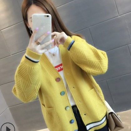 新款韩版2020条纹拼色毛衣女外套韩版宽松百搭纽扣学生针织开衫女图3