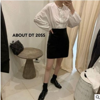 趋梦DT EDITION玻璃球扣阔型白衬衫女新款春夏女装衬衣女高端上衣图1