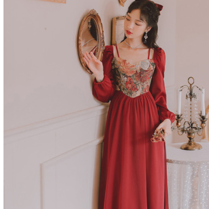 2020秋冬新款茶歇法式红色连衣裙女设计感油画感宫廷风复古裙子图2