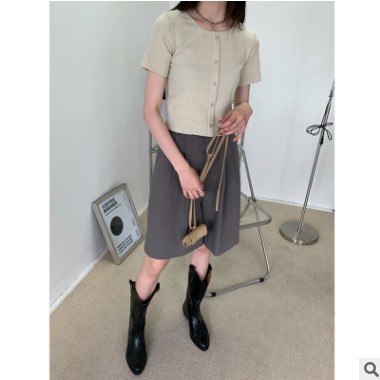 2021夏季新款修身短袖上衣女ins韩版短款纯色圆领套头T恤一件代发图1