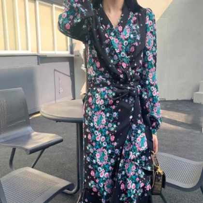 2021春夏新品 欧美风D家女装花色裹身修身气质裙子 轻熟连衣裙女图2