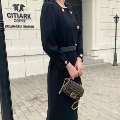 2021春季新品 女装时尚MC纯色有腰带气质修身裙子 通勤连衣裙女图3