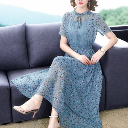 贵夫人妈妈碎花雪纺连衣裙2020夏季新款高端洋气典雅收腰显瘦长裙图3
