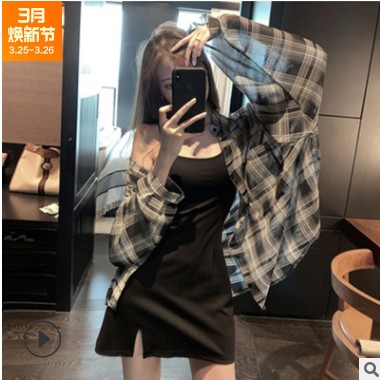 2021 春装新款韩版港味薄款格子衬衣户外 防晒外搭宽松开叉衬衫女图1