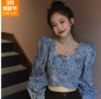 春季新款法式复古方领露锁骨上衣复古赫本风泡泡袖碎花牛仔衬衫女图2