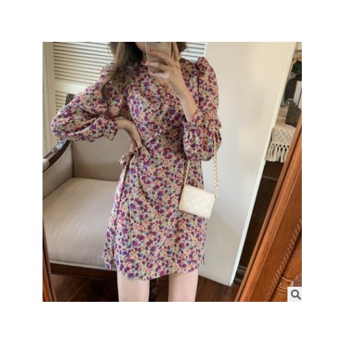 实拍2021春秋季新款法式复古碎花显瘦V领长袖a字小个子连衣裙女图2