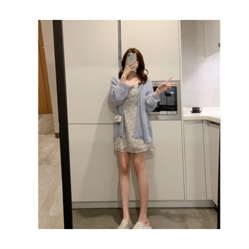网红 2021夏季韩版新款碎花期待浪漫假期 剪花系列短袖连衣裙图3