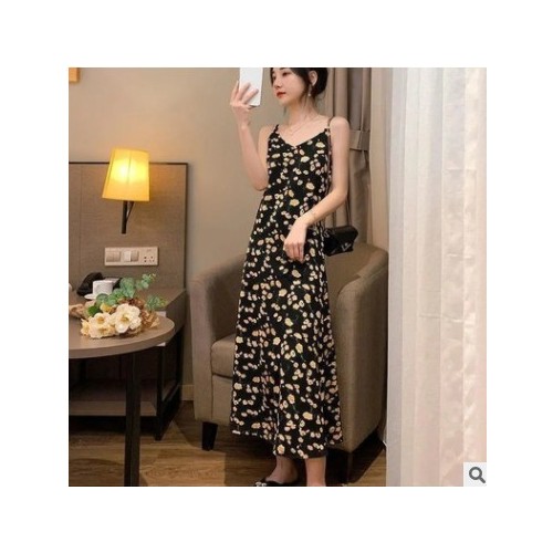2021韩版新款夏季碎花吊带连衣裙女夏吊带裙修身显瘦洋气气质长裙图3