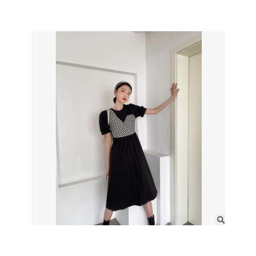 黑色收腰连衣裙女2021夏季新款复古中长裙时尚泡泡袖法式小黑裙夏图3