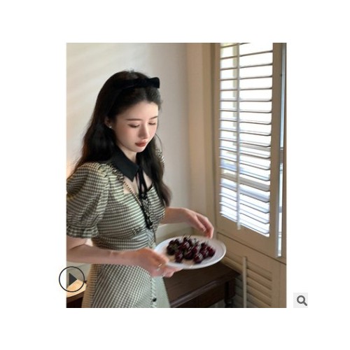 法式泡泡袖镂空格子连衣裙女2021夏季新款小个子收腰显瘦A字裙潮图2