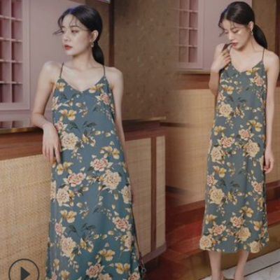 复古法式碎花裙夏季2021新款洋气闺蜜连衣裙女收腰显瘦气质吊带裙
