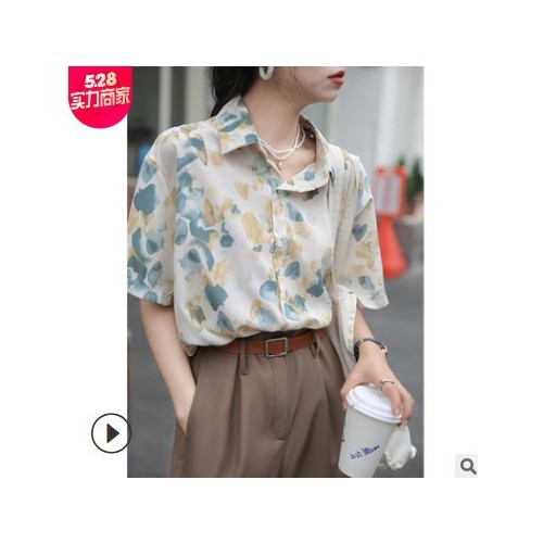 韩版复古上衣港风印花短袖花衬衫显瘦设计感小众女士新款百搭衬衣图1