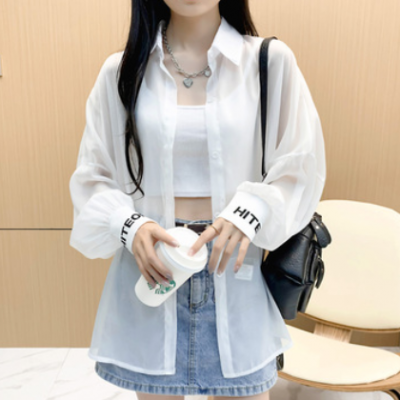 白色防晒衬衫女夏季设计感小众薄款新款2021年微透感雪纺衬衣长袖