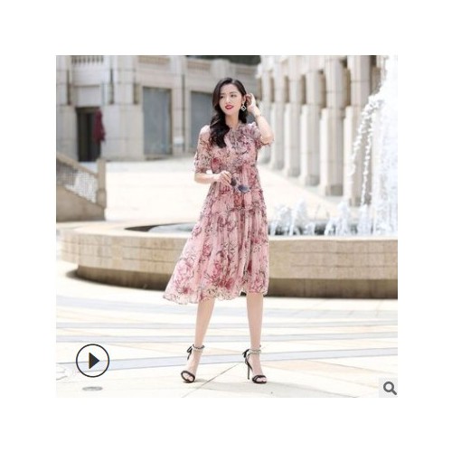 茵美娜2021新款夏季真丝法式轻奢浪漫碎花褶皱大码宽松连衣裙女图2