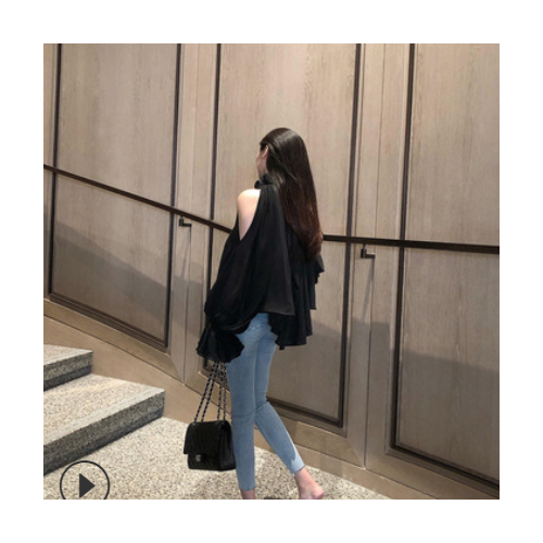 2021春季浅蓝色紧身牛仔裤ulzzang破洞裤女显瘦港味九分裤蜜桃臀