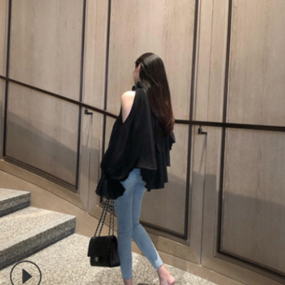 2021春季浅蓝色紧身牛仔裤ulzzang破洞裤女显瘦港味九分裤蜜桃臀