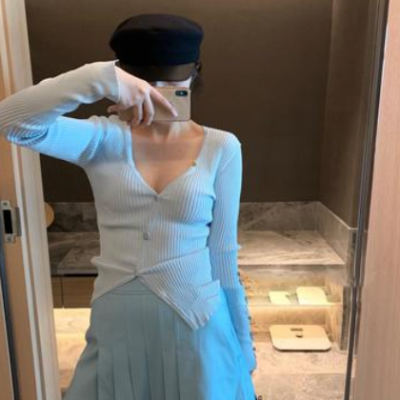 2021春季新款空调衫针织衫韩版V领性感修身显瘦套头长袖浅蓝色女