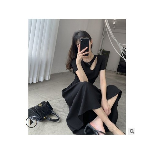 黑色连衣裙2021夏季新款法式收腰显瘦气质赫本风小黑裙 时尚女装图2