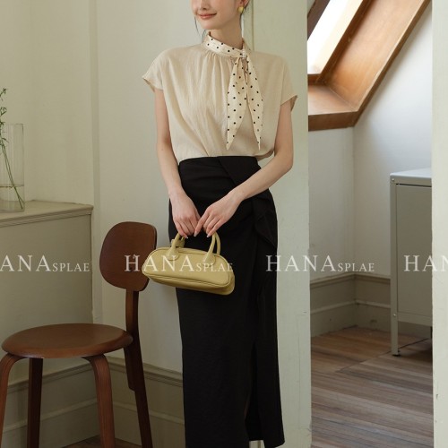 HANNA 含那广州十三行莱赛尔半身裙女夏季新款褶皱开叉包臀裙7359