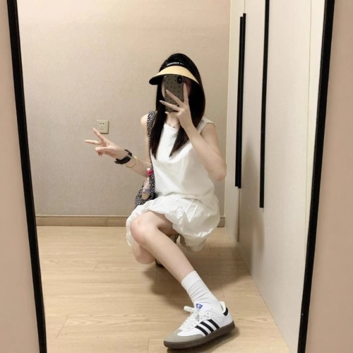 韩系白色无袖背心连衣裙女夏季温柔风气质裙子小个子宽松花苞短裙
